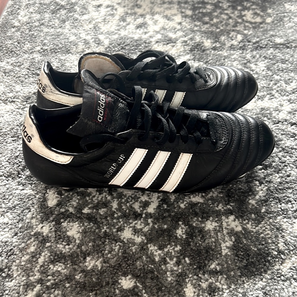 Adidas World Cup Vintage Soccer Cleats Men’s 10